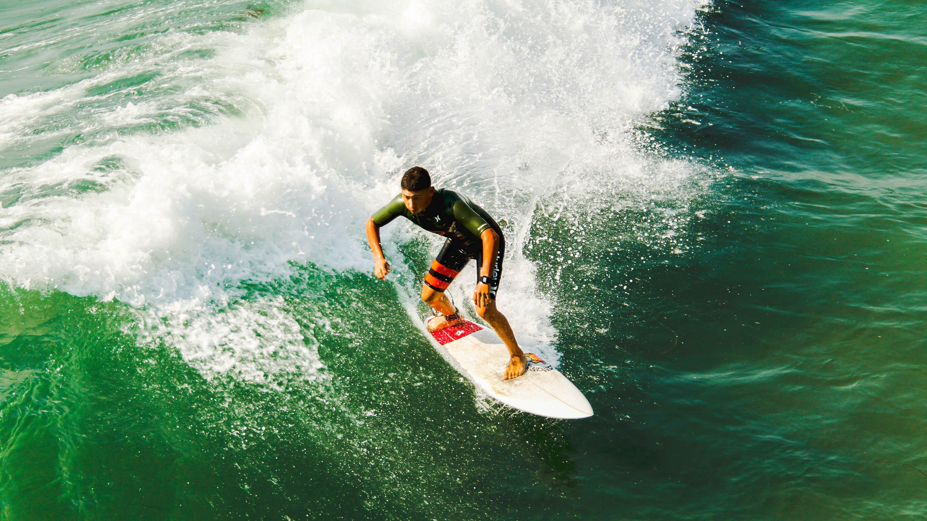 杨瀚森重返洛杉矶集训引关注 明日湖人试训成生涯关键一步