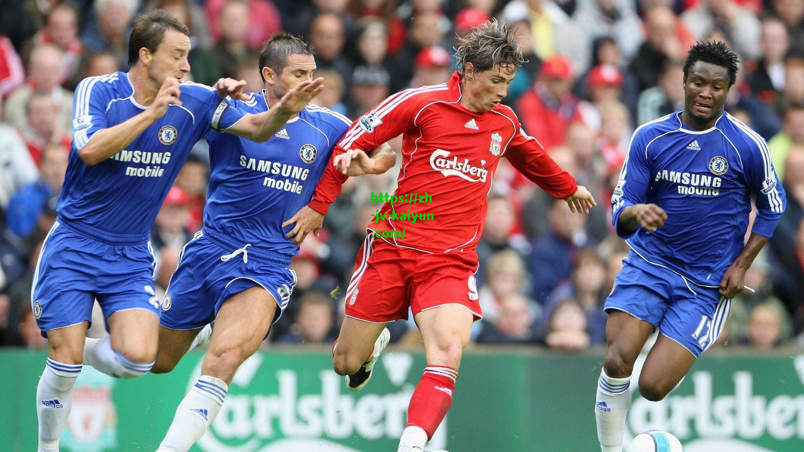 世俱杯安保新举措，高温赛场为嗅探犬配备专用防护鞋，保障动物福利成焦点