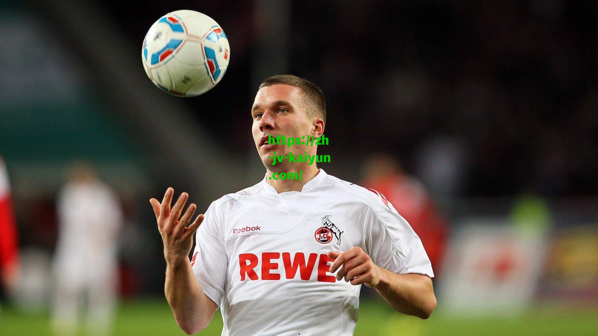 申花新援阿苏埃引关注，记者称其爆破能力出众，或成路易斯绝佳搭档